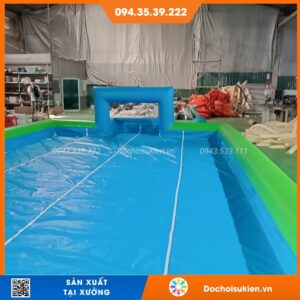 Sân bóng bơm hơi