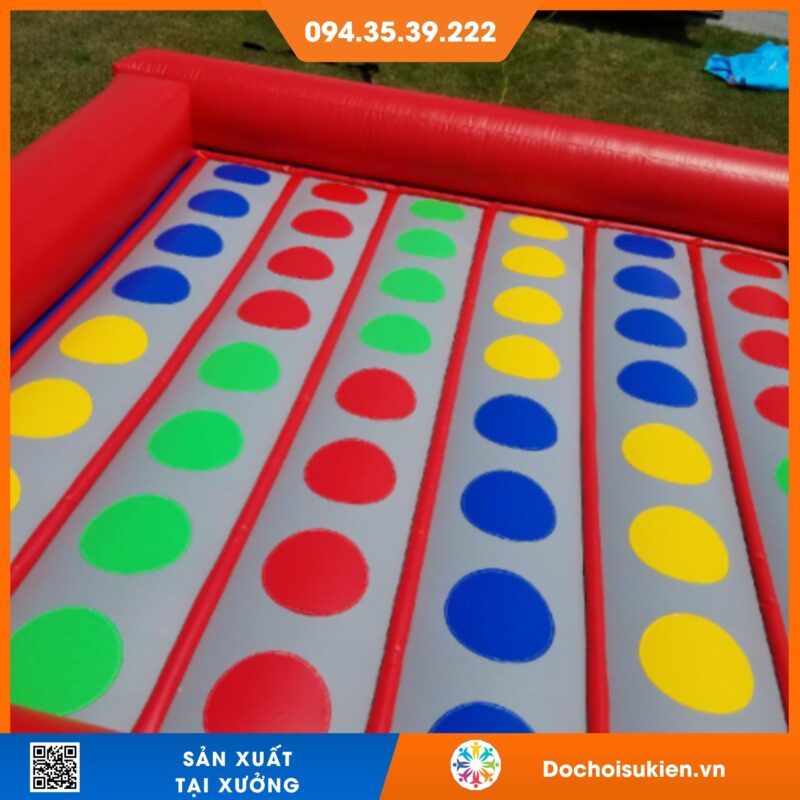 Trò chơi Twister bơm hơi